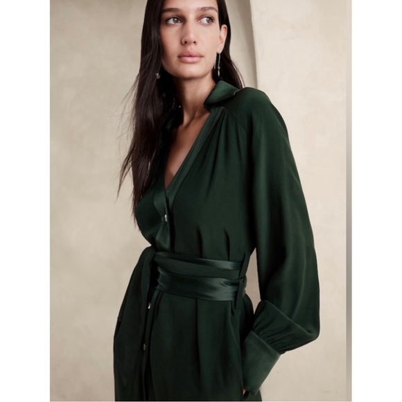 {Banana Republic} Exquisite XS Emerald Green V-Neck Dress 100% Viscose Rayon - Picture 3 of 6